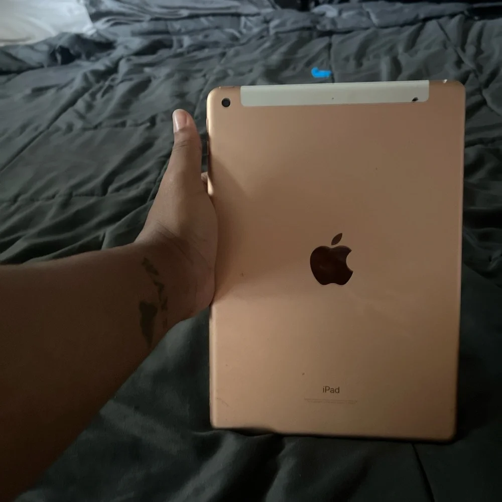 Apple Tablet in Elegant Gold